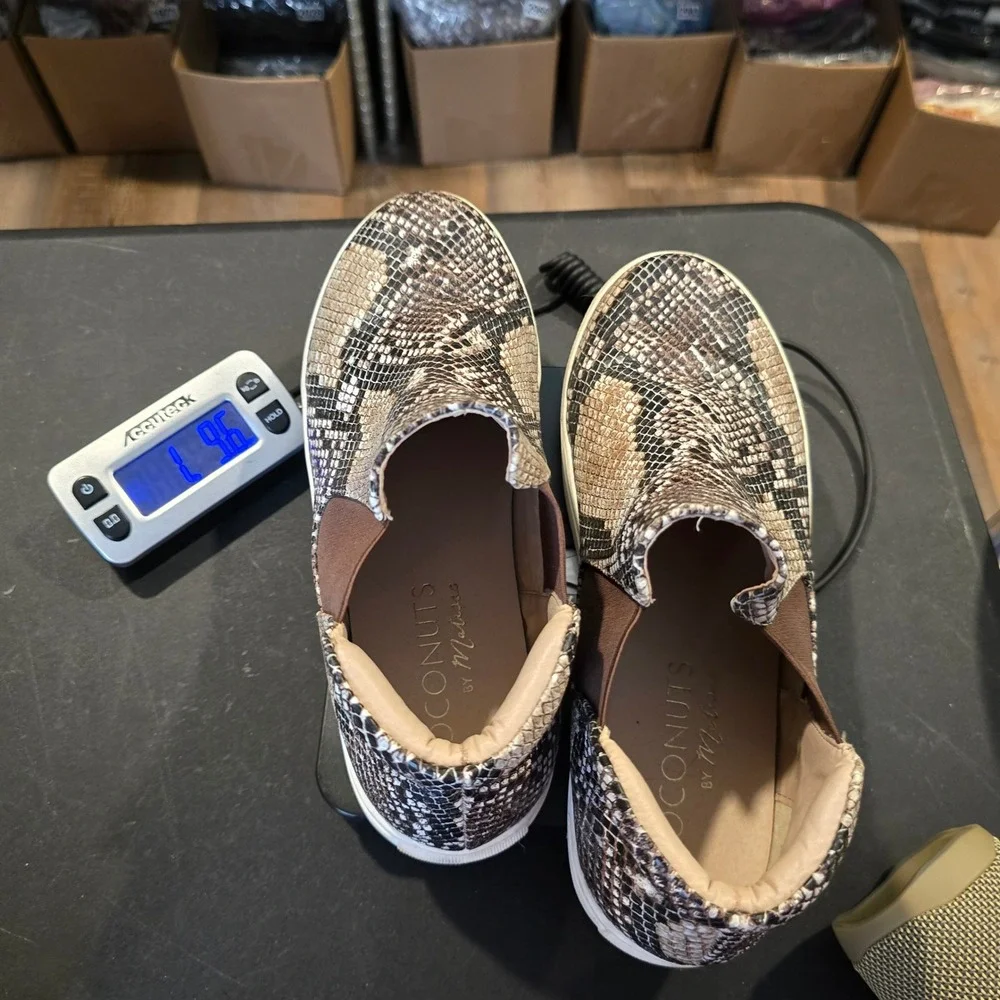 Coconuts by Matisse Womens Snakeskin Print‎ Slip On Sneakers Brown Tan Size 9.5
